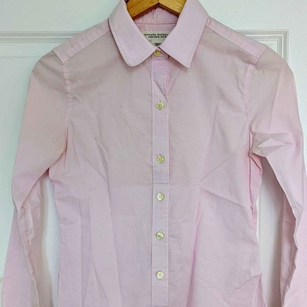 Banana Republic Women's Non-Iron Fitted Shirt Size